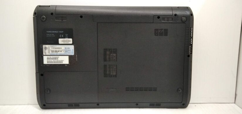 Ноутбук Б-класс Terra Mobile 1562P / 15.6" (1366x768) TN / Intel Pentium B950 (2 ядра по 2.1 GHz) / 4 GB DDR3 / 320 GB HDD / Intel HD Graphics / WebCam / АКБ не держит Ноутбук Б-класс Terra Mobile 1562P / 15.6" (1366x768) TN / Intel Pentium B950 (2 ядра по 2.1 GHz) / 4 GB DDR3 / 320 GB HDD / Intel HD Graphics / WebCam / АКБ не держит