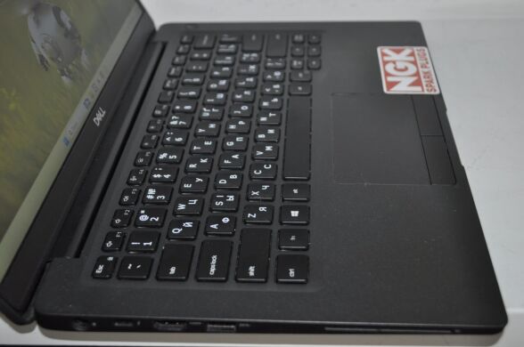 Ультрабук Dell Latitude 7400 / 14" (1920x1080) IPS / Intel Core i5-8265U (4 (8) ядра по 1.6 - 3.9 GHz) / 16 GB DDR4 / 256 GB SSD M.2 / Intel UHD Graphics / WebCam / Windows 11 Pro