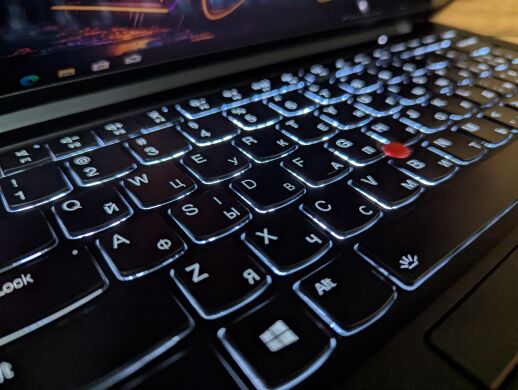 Ультрабук Lenovo ThinkPad X1 Carbon Gen9 / 14" (1920x1080) IPS / Intel Core i7-1165G7 (4 (8) ядра по 2.8 - 4.7 GHz) / 16 GB DDR4 / 480 GB SSD / Intel Iris Xe Graphics / WebCam / Windows 10