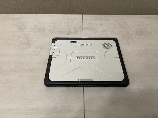 Захищений планшет Б-клас Panasonic Toughbook CF-33 / 12" (2160x1440) IPS Touch / Intel Core i5-7300U (2 (4) ядра по 2.6 - 3.5 GHz) / 16 GB DDR3 / 128 GB SSD / Intel HD Graphics 620 / WebCam / Стилус / Два АКБ / Без клавіатури