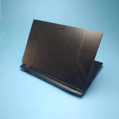Ігровий ноутбук Acer Nitro 5 AN517-42 / 17.3" (1920x1080) IPS / AMD Ryzen 7 6800H (8 (16) ядер по 3.2 - 4.7 GHz) / 16 GB DDR5 / 512 GB SSD / nVidia GeForce RTX 3060, 6 GB GDDR6, 192-bit / WebCam / Win 11 Home