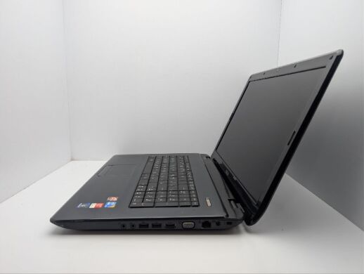 Ноутбук Asus A72J / 15.6" (1366x768) TN / Intel Core i3-350M (2 (4) ядра по 2.2 GHz) / 6 GB DDR3 / 320 GB HDD / AMD Radeon HD 5740, 1 GB GDDR3, 64-bit / WebCam / DVD-ROM