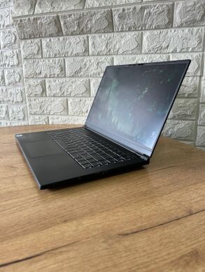 Ігровий ноутбук Eluktronics MAG-15 2070 / 15.6" (1920x1080) IPS / Intel Core i7-9750H (6 (12) ядер по 2.6 - 4.5 GHz) / 16 GB DDR4 / 512 GB SSD / nVidia GeForce RTX 2070 Max-Q, 8 GB GDDR6, 256-bit / WebCam