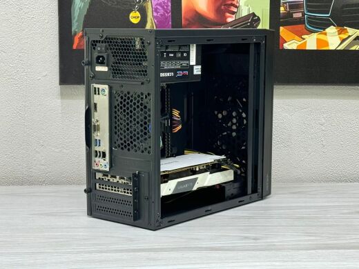 Ігровий ПК 1stPlayer D8-M-2B1 Black Tower / Intel Core i5-10400F (6 (12) ядер по 2.9 - 4.3 GHz) / 16 GB DDR4 / 512 GB SSD / nVidia GeForce RTX 2070 Super, 8 GB GDDR6, 256-bit / 550W / Win 10