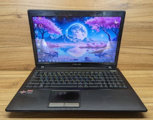 Ноутбук Asus K53U / 15.6" (1366x768) TN / AMD E2-1800 (2 ядра по 1.7 GHz) / 8 GB DDR3 / 120 GB SSD + 500 GB HDD / AMD Radeon HD 7340M / WebCam / HDMI