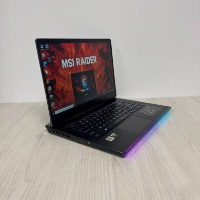 Ігровий ноутбук MSI GE66 Raider 10SFS / 15.6" (1920x1080) IPS / Intel Core i7-10750H (6 (12) ядер по 2.6 - 5.0 GHz) / 32 GB DDR4 / 1000 GB SSD NVMe / nVidia GeForce RTX 2070 Super, 8 GB GDDR6, 256-bit / WebCam
