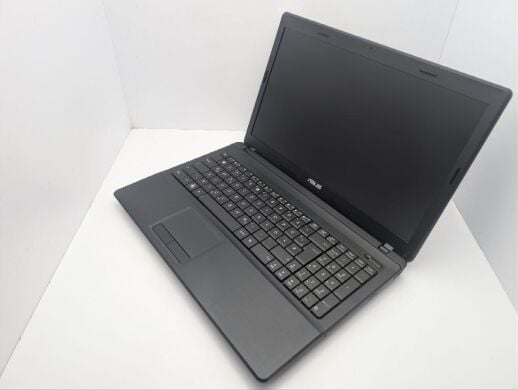 Ноутбук Asus X54 / 15.6" (1366x768) TN / Intel Core i3-2350M (2 (4) ядра по 2.3 GHz) / 8 GB DDR3 / 320 GB HDD / Intel HD Graphics 3000 / WebCam / DVD-ROM