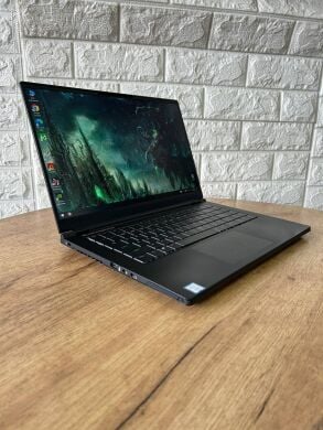 Ігровий ноутбук Eluktronics MAG-15 2070 / 15.6" (1920x1080) IPS / Intel Core i7-9750H (6 (12) ядер по 2.6 - 4.5 GHz) / 16 GB DDR4 / 512 GB SSD / nVidia GeForce RTX 2070 Max-Q, 8 GB GDDR6, 256-bit / WebCam