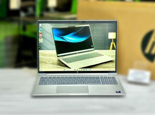 Новый ультрабук HP ProBook 460 G11 / 16" (1920x1200) IPS / Intel Core Ultra 7 155U (12 (14) ядер по 1.2 - 4.8 GHz) / 16 GB DDR5 / 512 GB SSD M.2 / Intel Graphics / WebCam / Win 11 Pro