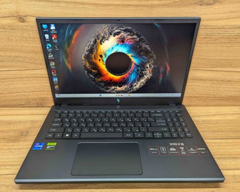 Ігровий ноутбук Acer Nitro V15 ANV15-51 / 15.6" (1920x1080) IPS / Intel Core i7-13620H (10 (16) ядер по 3.6 - 4.9 GHz) / 16 GB DDR5 / 1000 GB SSD / nVidia GeForce RTX 4060, 8 GB GDDR6, 128-bit / WebCam / Windows 11