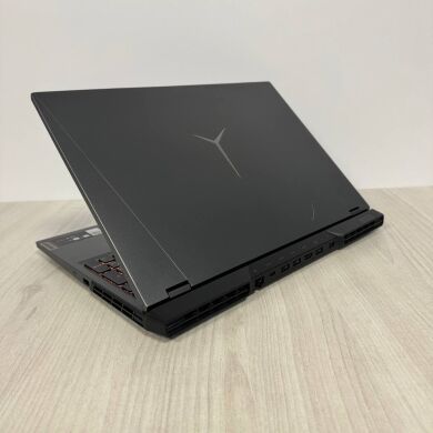 Ігровий ноутбук Б-клас Lenovo Legion 5 Pro 16ITH6H / 16" (2560x1600) IPS / Intel Core i9-11950H (8 (16) ядер по 2.1 - 5.0 GHz) / 16 GB DDR4 / 512 GB SSD NVMe / nVidia GeForce RTX 3070, 8 GB GDDR6, 256-bit / WebCam