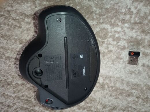 Беспроводная мышь Logitech MX Ergo / оптическая / 8 клавиш / черная