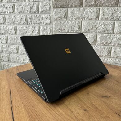 Игровой ноутбук Asus TUF Gaming A15 FA506IH / 15.6" (1920x1080) IPS / AMD Ryzen 5 4600H (6 (12) ядер по 3.0 - 4.0 GHz) / 8 GB DDR4 / 512 GB SSD / nVidia GeForce GTX 1650, 4 GB GDDR5, 128-bit / WebCam