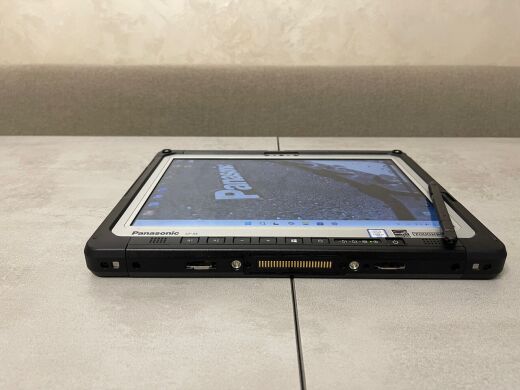 Захищений планшет Б-клас Panasonic Toughbook CF-33 / 12" (2160x1440) IPS Touch / Intel Core i5-7300U (2 (4) ядра по 2.6 - 3.5 GHz) / 16 GB DDR3 / 128 GB SSD / Intel HD Graphics 620 / WebCam / Стилус / Два АКБ / Без клавіатури