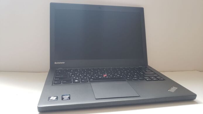 Нетбук Lenovo ThinkPad X240 / 12.5" (1366x768) TN / Intel Core i7-4600U (2 (4) ядра по 2.1 - 3.3 GHz) / 8 GB DDR3 / 500 GB SSD / Intel HD Graphics 4400 / WebCam / Два АКБ