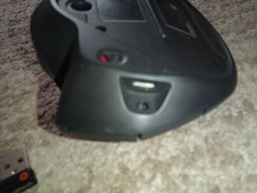 Беспроводная мышь Logitech MX Ergo / оптическая / 8 клавиш / черная