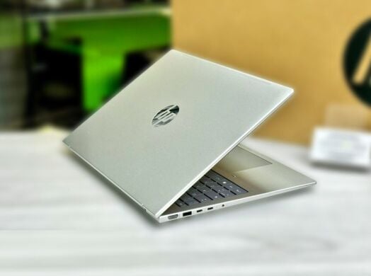 Новый ультрабук HP ProBook 460 G11 / 16" (1920x1200) IPS / Intel Core Ultra 7 155U (12 (14) ядер по 1.2 - 4.8 GHz) / 16 GB DDR5 / 512 GB SSD M.2 / Intel Graphics / WebCam / Win 11 Pro