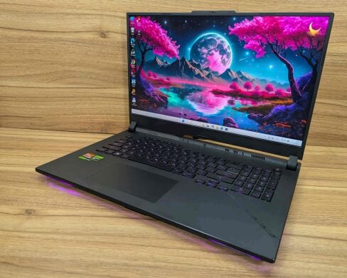 Игровой ноутбук Asus ROG Strix G733PY / 17.3" (2560x1440) IPS / AMD Ryzen 9 7945HX (16 (32) ядер по 2.5 - 5.4 GHz) / 64 GB DDR5 / 1000 GB SSD / nVidia GeForce RTX 4090, 16 GB GDDR6, 256-bit / WebCam / HDMI / Windows 11