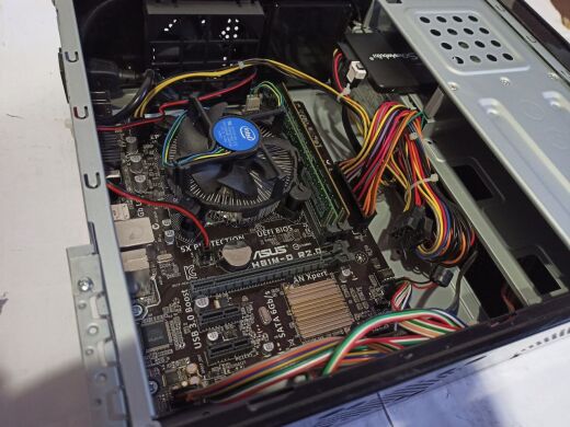 ПК LogicPower Everest SFF / Intel Core i5-4590 (4 ядра по 3.3 - 3.7 GHz) / 8 GB DDR3 / 120 GB SSD / Intel HD Graphics 4600 / 400W