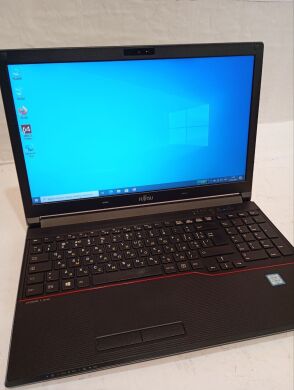 Ноутбук Б-клас Fujitsu LifeBook E556 / 15.6" (1366x768) TN / Intel Core i5-6200U (2 (4) ядра по 2.3 - 2.8 GHz) / 8 GB DDR4 / 240 GB SSD / Intel HD Graphics 520 / WebCam / DVD-RW