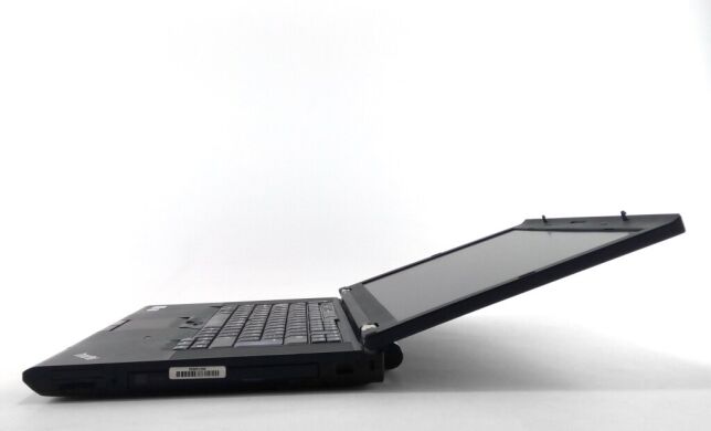 Мобильная рабочая станция Lenovo Thinkpad W510 / 15.6" (1920x1080) TN / Intel Core i7-820QM (4 (8) ядра по 1.73 - 3.06 GHz) / 16 GB DDR3 / 240 GB SSD / nVidia Quadro FX 880M, 1 GB GDDR3, 128-bit / WebCam / DVD-ROM