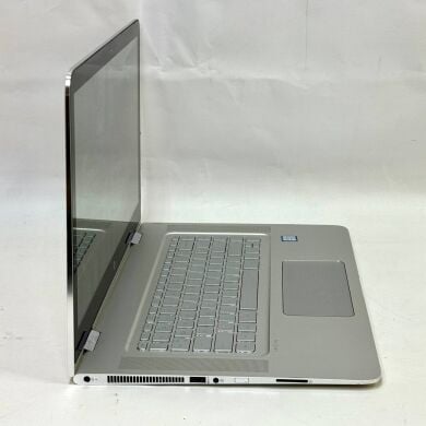 Ультрабук-трансформер HP Spectre x360 15-ap012dx / 15.6" (3840x2160) IPS Touch / Intel Core i7-6500U (2 (4) ядра по 2.5 - 3.1 GHz) / 16 GB DDR4 / 256 GB SSD / Intel HD Graphics 520 / WebCam / Windows 10 Home