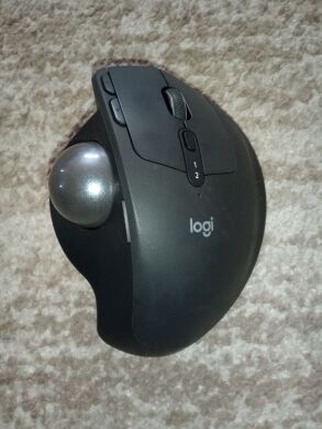 Беспроводная мышь Logitech MX Ergo / оптическая / 8 клавиш / черная