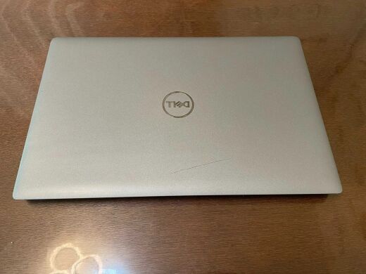 Ультрабук Dell Latitude 5520 / 15.6" (1920x1080) IPS / Intel Core i7-1185G7 (4 (8) ядра по 3.0 - 4.8 GHz) / 16 GB DDR4 / 256 GB SSD / Intel Iris Xe Graphics / WebCam