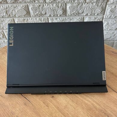 Ігровий ноутбук Б-клас Lenovo Legion 5 17ACH6H / 17.3" (1920x1080) IPS / AMD Ryzen 7 5800H (8 (16) ядер 3.2 - 4.4 GHz) / 16 GB DDR4 / 256 GB SSD / nVidia GeForce RTX 3060, 6 GB GDDR6, 192-bit