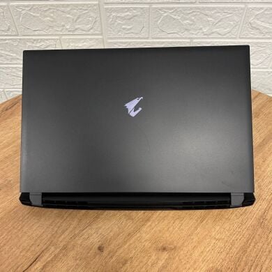 Игровой ноутбук Gigabyte Aorus 15P XD / 15.6" (1920x1080) IPS / Intel Core i7-11800H (8 (16) ядер по 2.3 - 4.6 GHz) / 16 GB DDR4 / 1000 GB SSD / nVidia GeForce RTX 3070, 8 GB GDDR6, 256-bit / WebCam