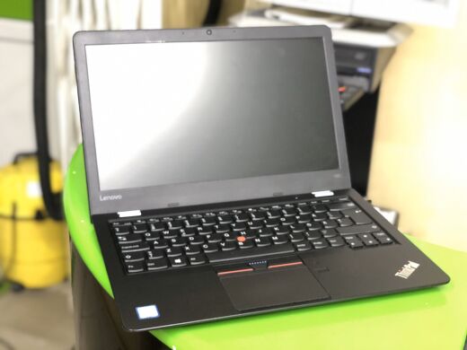 Lenovo ThinkPad S2 / 13.3" (1366x768) / Intel Core i3-6100U (2(4)ядра по 2.30GHz) / 4 GB DDR4 / 128 GB SSD