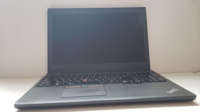 Мобильная рабочая станция Lenovo ThinkPad W550s / 15.6" (1920x1080) TN / Intel Core i7-5500U (2 (4) ядра по 2.4 - 3.0 GHz) / 8 GB DDR3 / 32 GB SSD + 500 GB SSD / nVidia Quadro K620M, 2 GB DDR3, 64-bit / WebCam