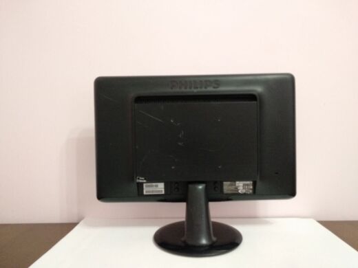 Монітор Philips 192E2 / 18.5" (1366x768) TN / VGA, DVI / VESA 100x100