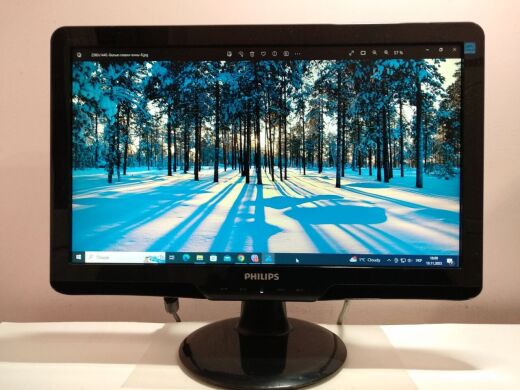 Монітор Philips 192E2 / 18.5" (1366x768) TN / VGA, DVI / VESA 100x100