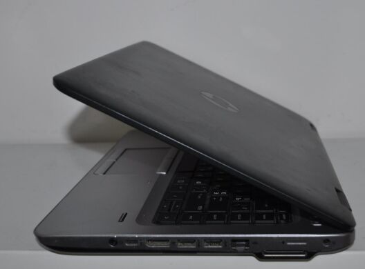 Ноутбук Б-клас HP ProBook 645 G3 / 14" (1366x768) TN / AMD A10-8730B (4 ядра по 2.4 - 3.3 GHz) / 8 GB DDR4 / 128 GB SSD / AMD Radeon R5 Graphics / WebCam / DVD-ROM / АКБ NEW / BIOS PASSWORD BOOT Ноутбук Б-клас HP ProBook 645 G3 / 14" (1366x768) TN / AMD A10-8730B (4 ядра по 2.4 - 3.3 GHz) / 8 GB DDR4 / 128 GB SSD / AMD Radeon R5 Graphics / WebCam / DVD-ROM / АКБ NEW / BIOS PASSWORD BOOT