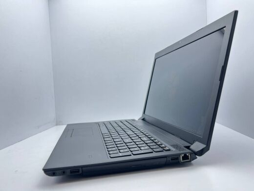 Ноутбук Б класс Lenovo IdeaPad Z575 / 15.6" (1366x768) TN / AMD A6-3400M (4 ядра по 1.4 GHz) / 4 GB DDR3 / 320 GB HDD / AMD Radeon HD 6650M, 1 GB DDR3, 128-bit / WebCam Ноутбук Б класс Lenovo IdeaPad Z575 / 15.6" (1366x768) TN / AMD A6-3400M (4 ядра по 1.4 GHz) / 4 GB DDR3 / 320 GB HDD / AMD Radeon HD 6650M, 1 GB DDR3, 128-bit / WebCam