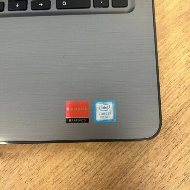 Ноутбук Б-класс Dell Inspiron 5567 / 15.6" (1920x1080) IPS Touch / Intel Core i7-7500U (2 (4) ядра по 2.7 - 3.5 GHz) / 16 GB DDR4 / 256 GB SSD / AMD Radeon R7 M445, 4 GB GDDR5, 64-bit / WebCam Ноутбук Б-класс Dell Inspiron 5567 / 15.6" (1920x1080) IPS Touch / Intel Core i7-7500U (2 (4) ядра по 2.7 - 3.5 GHz) / 16 GB DDR4 / 256 GB SSD / AMD Radeon R7 M445, 4 GB GDDR5, 64-bit / WebCam