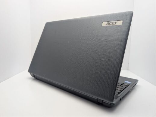 Ноутбук Acer Aspire 5749 / 15.6" (1366x768) TN / Intel Core i3-2350M (2 (4) ядра по 2.3 GHz) / 6 GB DDR3 / 320 GB HDD / Intel HD Graphics 3000 / WebCam / DVD-ROM