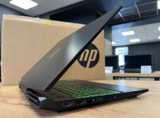 Ігровий ноутбук HP Pavilion Gaming 15-dk2147ng / 15.6" (1920x1080) IPS / Intel Core i5-11300H (4 (8) ядер по 2.6 - 4.4 GHz) / 16 GB DDR4 / 512 GB SSD / nVidia GeForce RTX 3050 Ti, 4 GB GDDR6, 128-bit / WebCam / Win 10