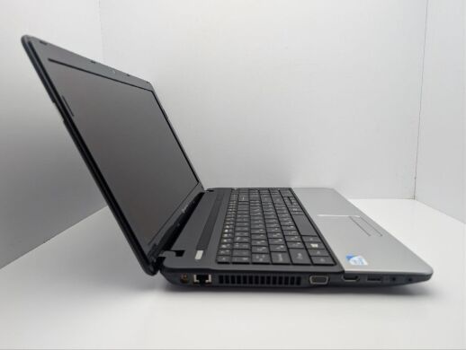 Ноутбук Packard Bell EasyNote TE11HC / 15.6" (1366x768) TN / Intel Pentium B960 (2 ядра по 2.2 GHz) / 8 GB DDR3 / 500 GB HDD / Intel HD Graphics / WebCam / DVD-ROM