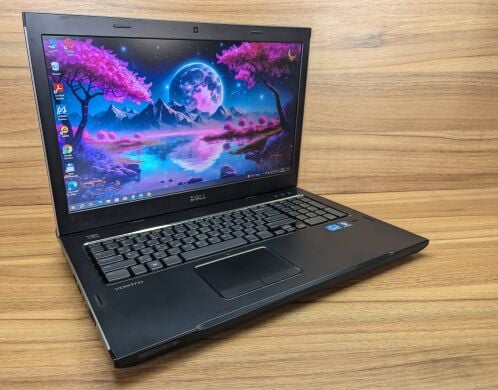 Ноутбук Б-класс Dell Vostro 3750 / 17.3" (1600x900) TN / Intel Core i7-2630QM (4 (8) ядра по 2.0 - 2.9 GHz) / 8 GB DDR3 / 240 GB SSD / nVidia GeForce GT 525M, 1 GB DDR3, 128-bit / WebCam / Fingerprint / Windows 10