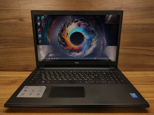 Ноутбук Dell Inspiron 15 3000 / 15.6" (1366x768) TN Touch / Intel Core i3-4005U (2 (4) ядра по 1.7 GHz) / 8 GB DDR3 / 256 GB SSD / Intel HD Graphics 4400 / WebCam / Windows 10