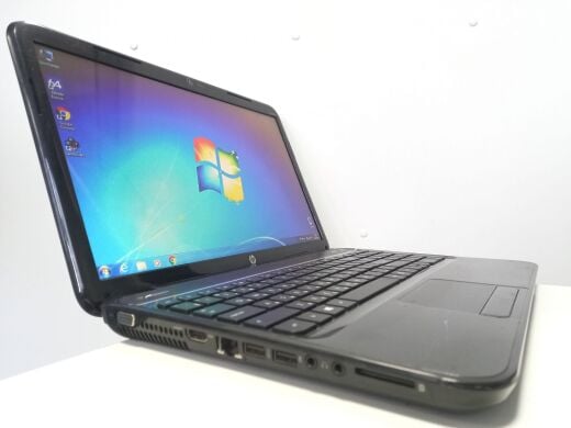 Ноутбук HP Pavilion g6 / 15.6" (1366x768) TN / AMD A10-4600M (4 ядра по 2.3 - 3.2 GHz) / 6 GB DDR3 / 320 GB HDD / AMD Radeon HD 7660G Graphics / WebCam Ноутбук HP Pavilion g6 / 15.6" (1366x768) TN / AMD A10-4600M (4 ядра по 2.3 - 3.2 GHz) / 6 GB DDR3 / 320 GB HDD / AMD Radeon HD 7660G Graphics / WebCam