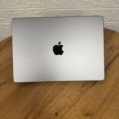 Ультрабук Б-класс Apple MacBook Pro A2442 2021 / 14.0" (3024x1964) IPS / Apple M1 Pro (10 ядер по 2.1 - 3.2 GHz) / 16 GB DDR4 / 500 GB SSD / Apple GPU 7 Graphics / WebCam / MacOS