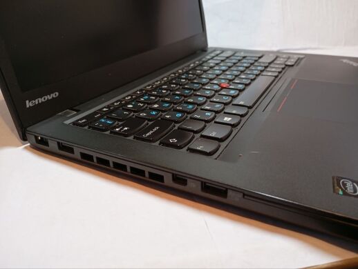 Ультрабук Б-клас Lenovo ThinkPad T440s / 14" (1920x1080) IPS / Intel Core i5-4300U (2 (4) ядра по 1.9 - 2.9 GHz) / 8 GB DDR3 / 120 GB SSD / Intel HD Graphics 4400 / WebCam