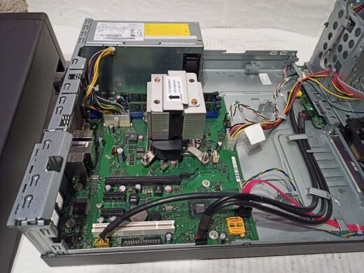 ПК Fujitsu Esprimo E500 E85+ SFF / Intel Core i5-2400 (4 ядра по 3.1 - 3.4 GHz) / 8 GB DDR3 / 500 GB HDD / Intel HD Graphics 2000 / DVD-ROM + USB-флешка 64 GB