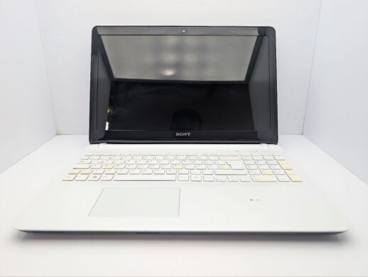 Ноутбук Sony Vaio SVF152 / 15.6" (1366x768) TN / Intel Pentium 2117U (2 ядра по 1.8 GHz) / 8 GB DDR3 / 1000 GB HDD / Intel HD Graphics 2500 / WebCam / DVD-ROM