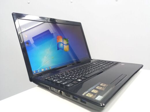 Ноутбук Lenovo Ideapad G585 / 15.6" (1366x768) TN / AMD E1-1200 (2 ядра по 1.4 GHz) / 4 GB DDR3 / 250 GB HDD / AMD Radeon HD 7310 Graphics / WebCam