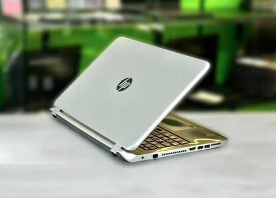 Ноутбук HP Pavilion 15-p258nl / 15.6" (1366x768) TN / Intel Core i7-5500U (2 (4) ядра по 2.4 - 3.0 GHz) / 16 GB DDR3 / 1000 GB SSD / nVidia GeForce 840M, 4 GB DDR3, 64-bit / WebCam / DVD-RW / Win 10 Home