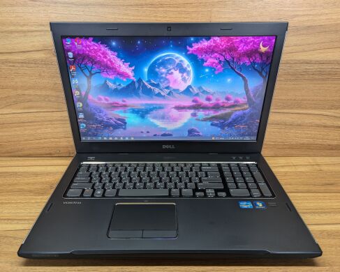 Ноутбук Б-класс Dell Vostro 3750 / 17.3" (1600x900) TN / Intel Core i7-2630QM (4 (8) ядра по 2.0 - 2.9 GHz) / 8 GB DDR3 / 240 GB SSD / nVidia GeForce GT 525M, 1 GB DDR3, 128-bit / WebCam / Fingerprint / Windows 10